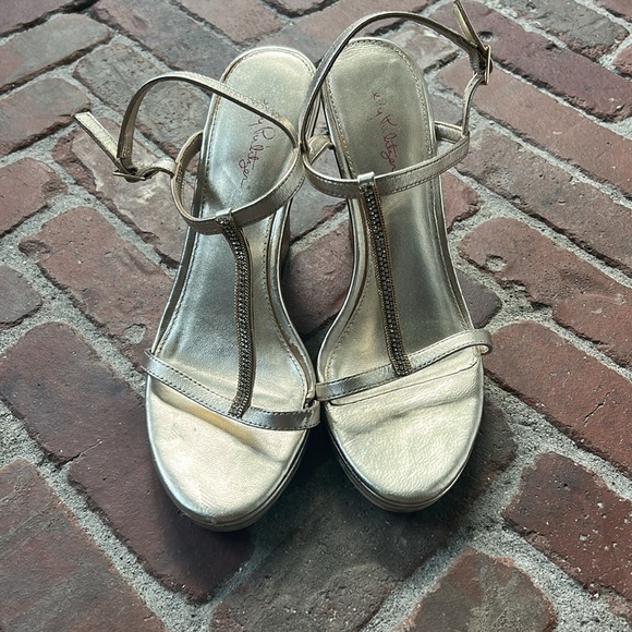 Lilly Pulitzer Gold Leather Metallic Wedge Sandals with Rhinestones Size 10 - Picture 3 of 9